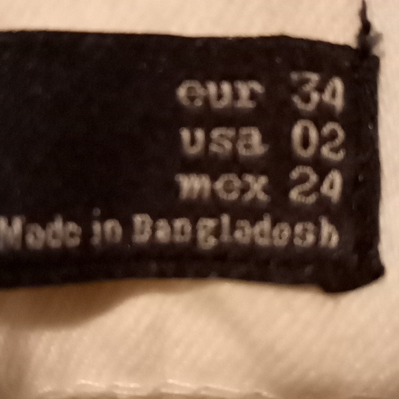 Stretchy White Skinny Jeans - Picture 8 of 8